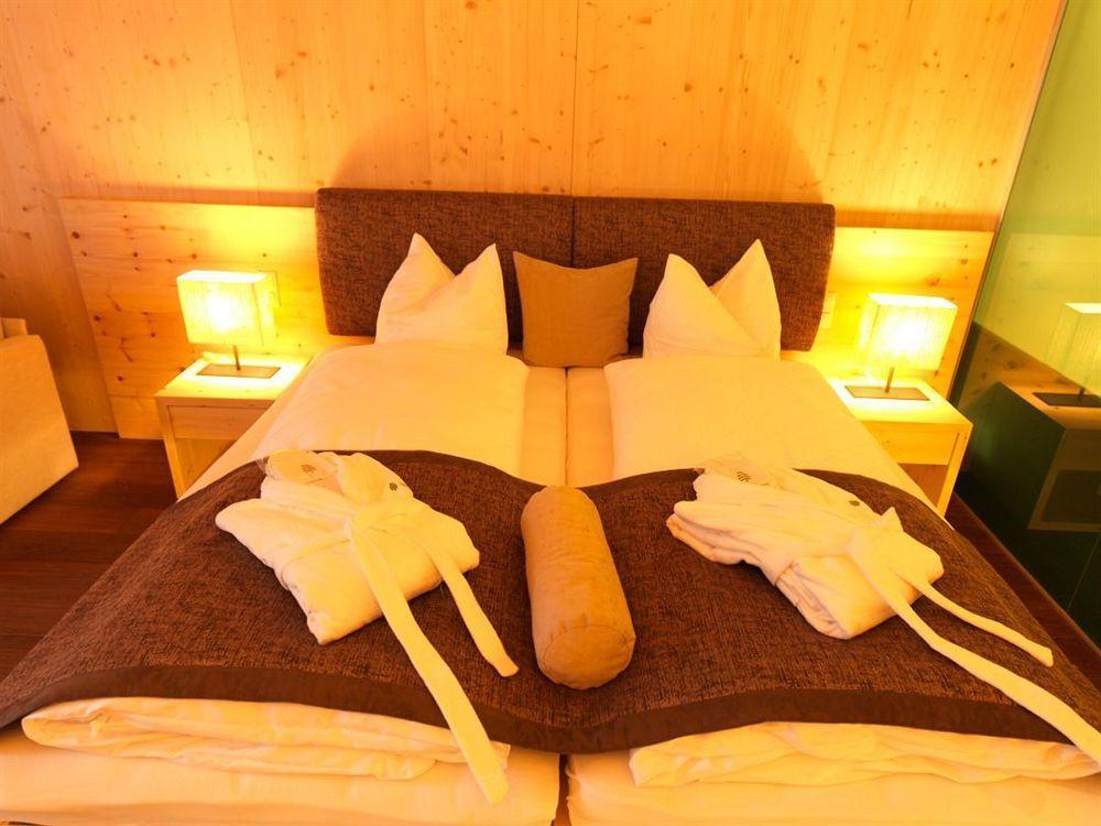Spa Hotel Zedern Klang Hopfgarten in Defereggen ภายนอก รูปภาพ