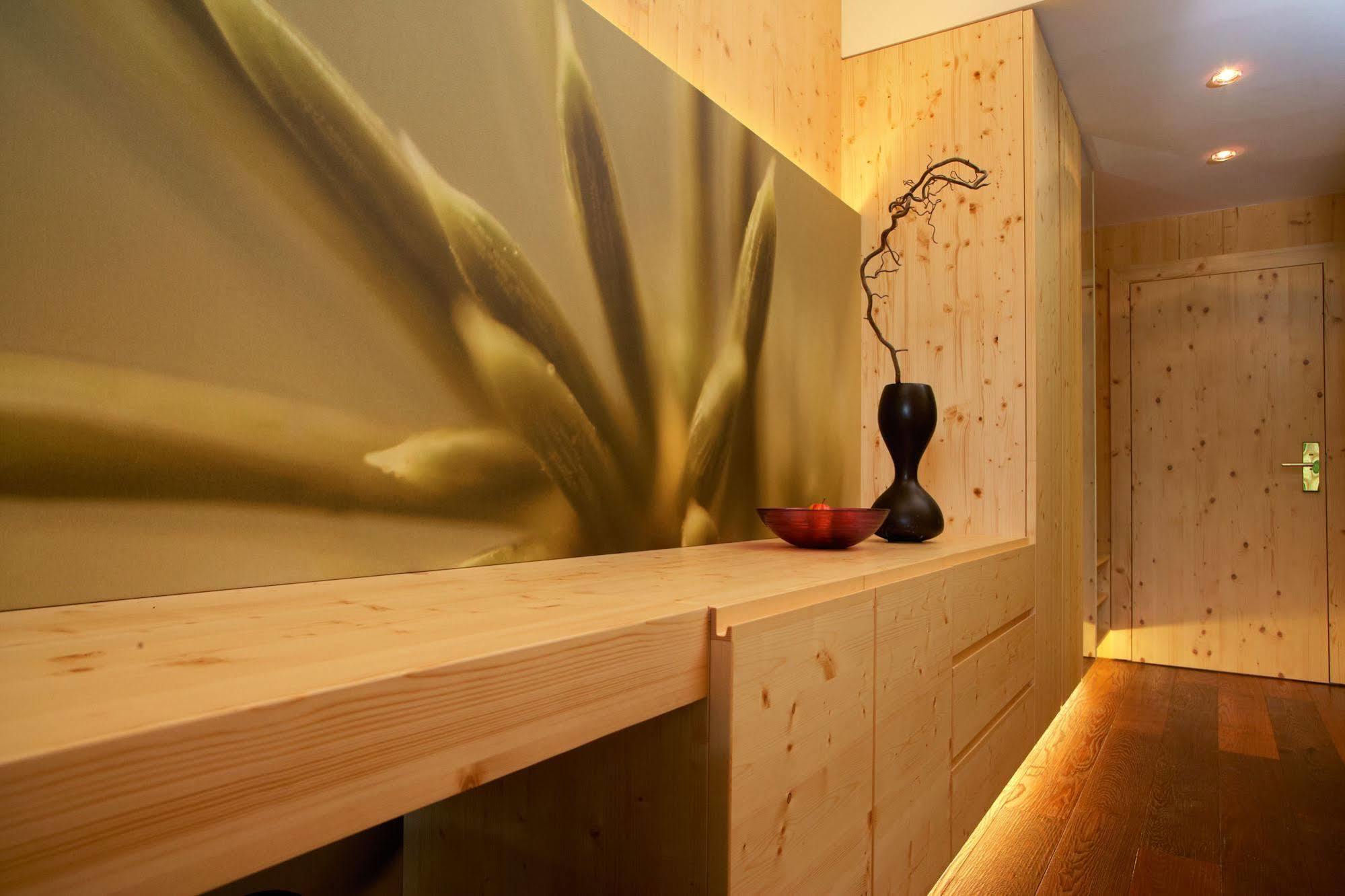 Spa Hotel Zedern Klang Hopfgarten in Defereggen ภายนอก รูปภาพ